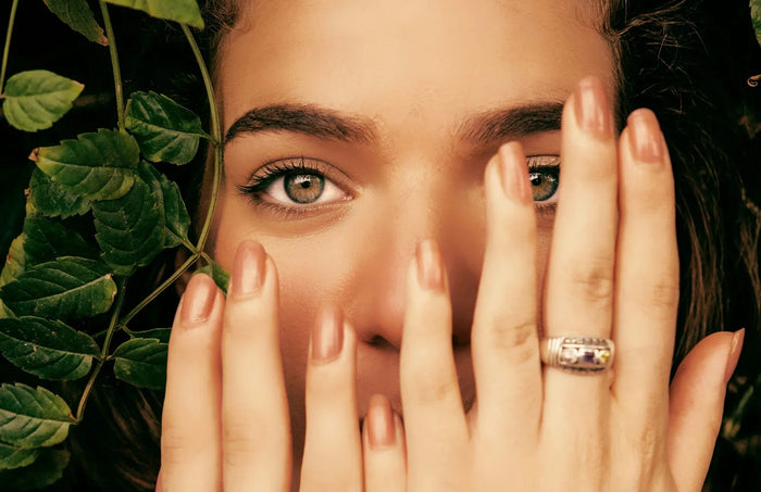 Idee nail art creative e semplici da realizzare nel 2024